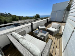 Casa espaciosa con piscina, aire acondicionado y jardín cerca de la playa de Vilanova - ES-332-9